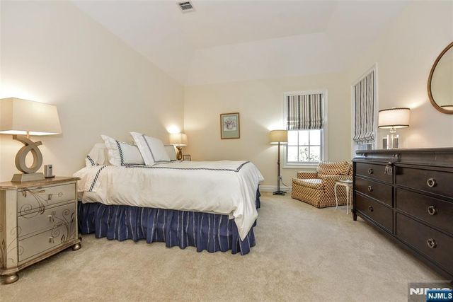 175 Cortland Drive 68, Saddle River, NJ 07458