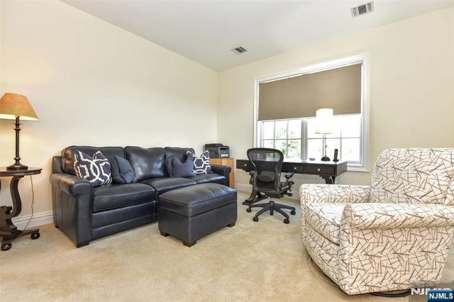 175 Cortland Drive 68, Saddle River, NJ 07458