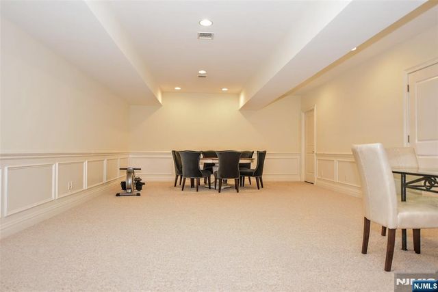 175 Cortland Drive 68, Saddle River, NJ 07458