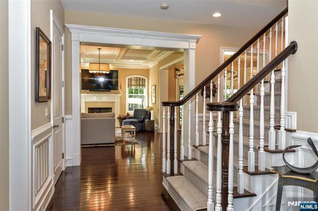 175 Cortland Drive 68, Saddle River, NJ 07458