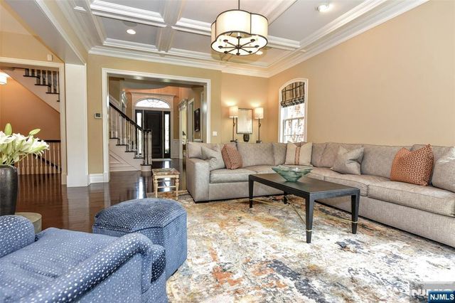 175 Cortland Drive 68, Saddle River, NJ 07458
