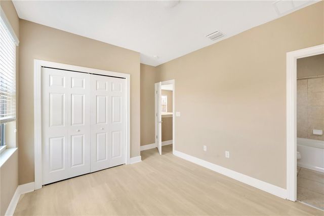 16065 BELLA WOODS DRIVE, Tampa, FL 33647