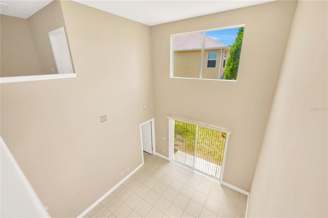 16065 BELLA WOODS DRIVE, Tampa, FL 33647