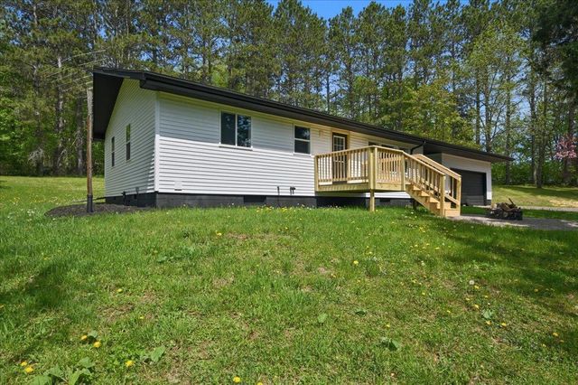 2253 Hay Lake Road, Carlton, MN 55718