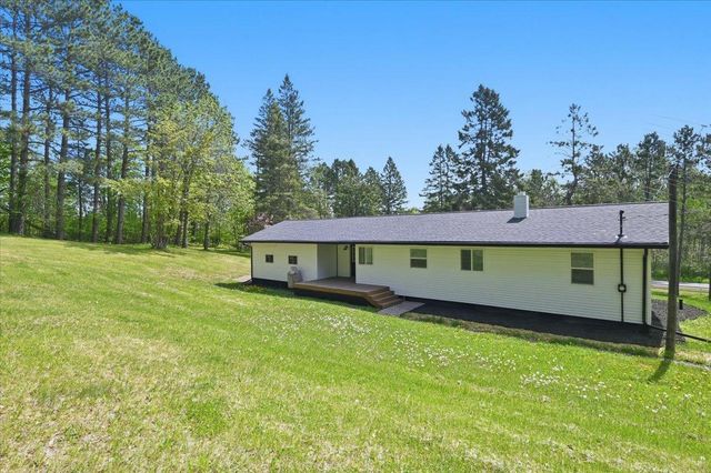 2253 Hay Lake Road, Carlton, MN 55718