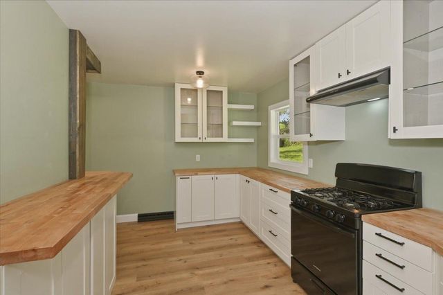 2253 Hay Lake Road, Carlton, MN 55718