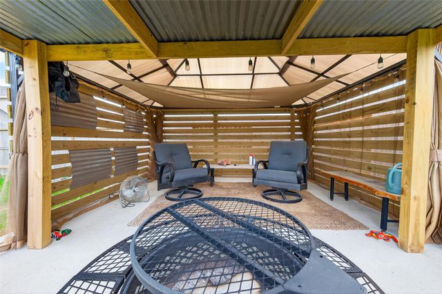 1141 Imperial Ranch Way, Dayton, TX 77535