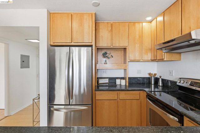 2634 Virginia St 33, Berkeley, CA 94709