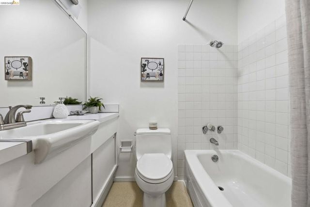 2634 Virginia St 33, Berkeley, CA 94709