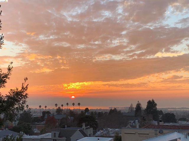 2634 Virginia St 33, Berkeley, CA 94709