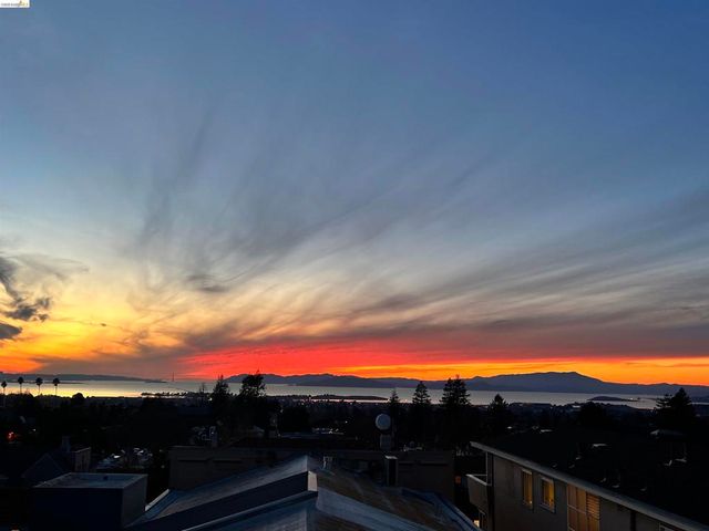 2634 Virginia St 33, Berkeley, CA 94709