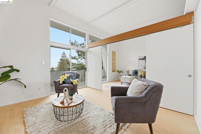 2634 Virginia St 33, Berkeley, CA 94709