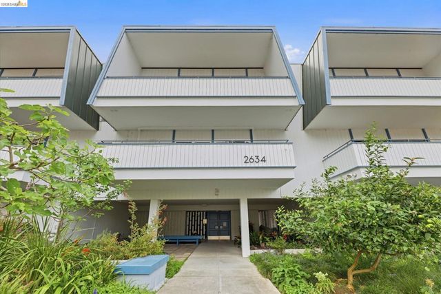 2634 Virginia St 33, Berkeley, CA 94709