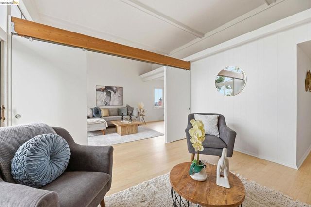 2634 Virginia St 33, Berkeley, CA 94709