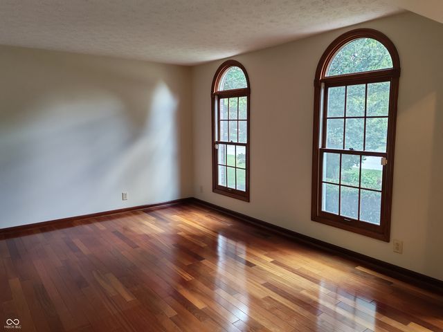 871 Franklin Trace, Zionsville, IN 46077