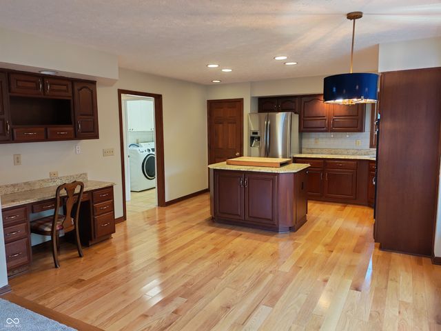 871 Franklin Trace, Zionsville, IN 46077