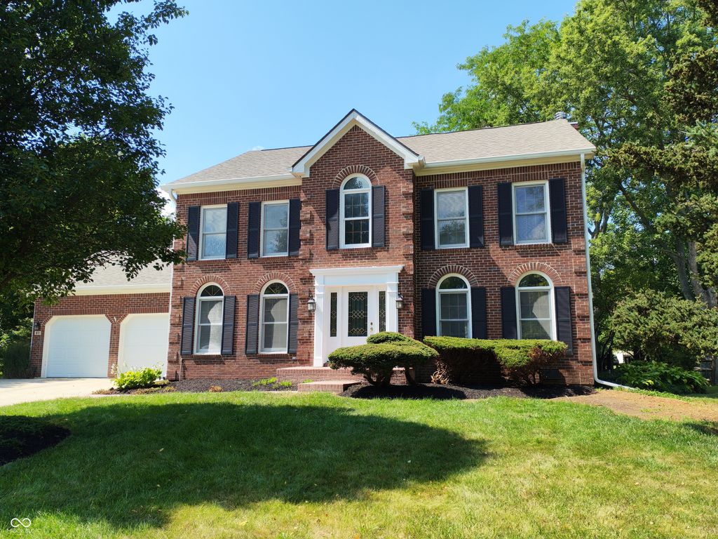 871 Franklin Trace, Zionsville, IN 46077