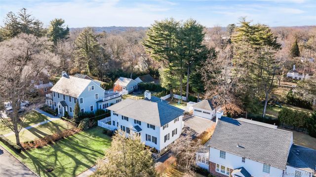 7 Putnam Road, Scarsdale, NY 10583