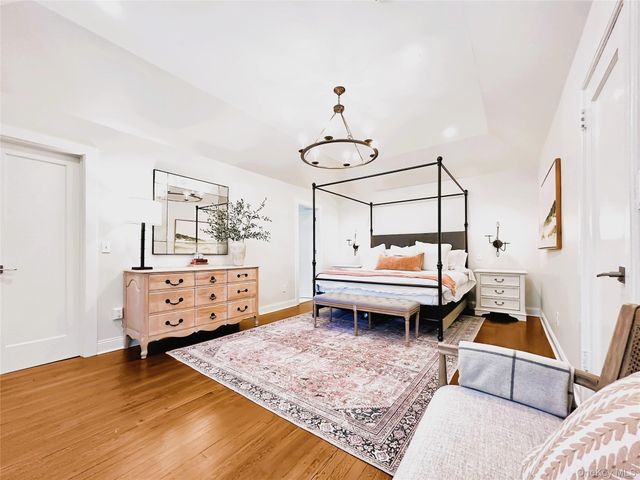 7 Putnam Road, Scarsdale, NY 10583