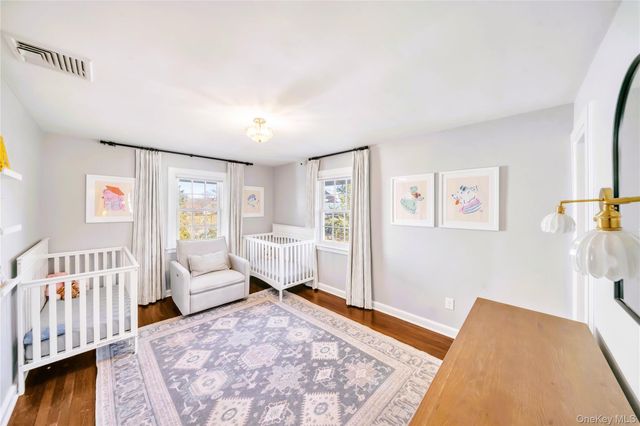 7 Putnam Road, Scarsdale, NY 10583