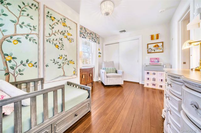 7 Putnam Road, Scarsdale, NY 10583