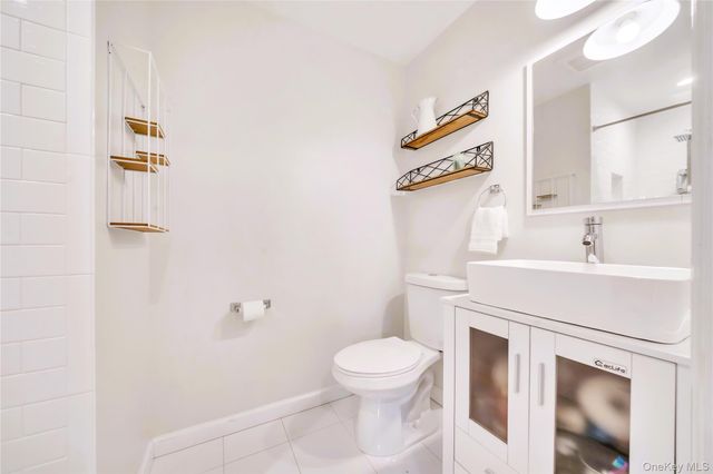 7 Putnam Road, Scarsdale, NY 10583