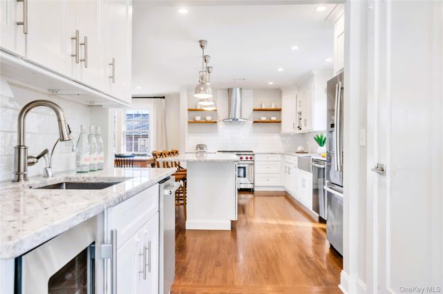 7 Putnam Road, Scarsdale, NY 10583