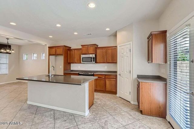 2039 W Kathleen Road, Phoenix, AZ 85023