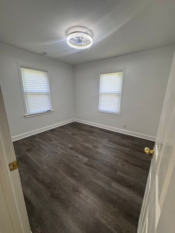 7940 W 71st Street, Bridgeview, IL 60455