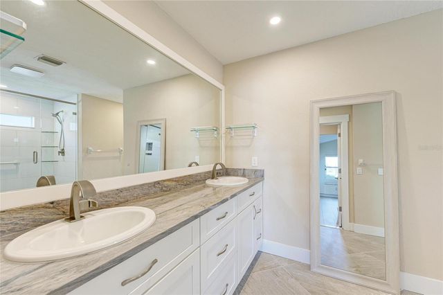 1679 VALLEY DRIVE, Venice, FL 34292