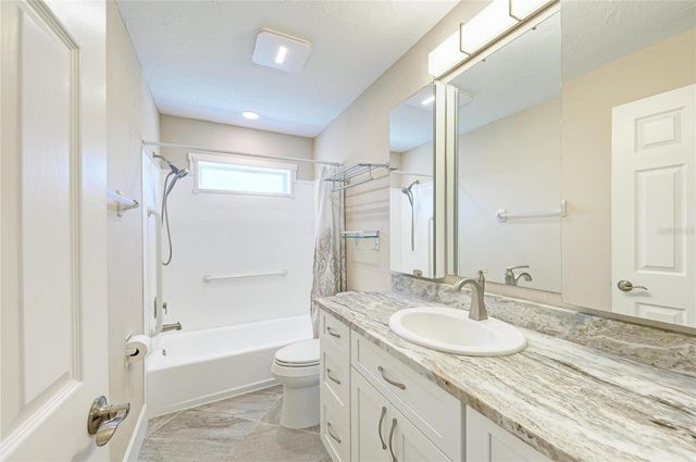 1679 VALLEY DRIVE, Venice, FL 34292