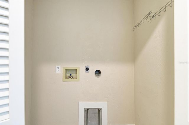 1679 VALLEY DRIVE, Venice, FL 34292