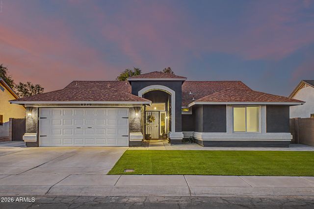 8536 W OCOTILLO Road, Glendale, AZ 85305