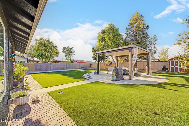 8536 W OCOTILLO Road, Glendale, AZ 85305