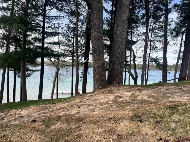 E1280 COUNTY ROAD Q, Waupaca, WI 54981