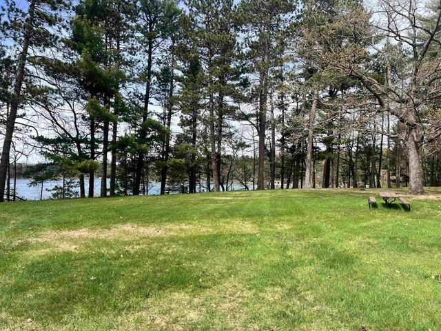 E1280 COUNTY ROAD Q, Waupaca, WI 54981
