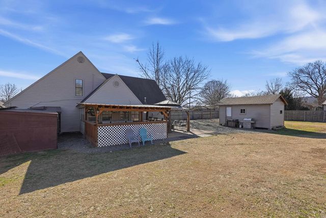 16 Burnett Circle, Greenbrier, AR 72058