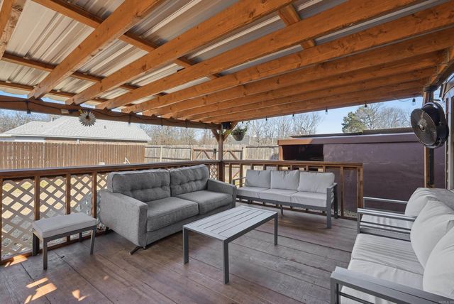 16 Burnett Circle, Greenbrier, AR 72058