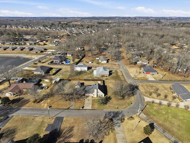 16 Burnett Circle, Greenbrier, AR 72058