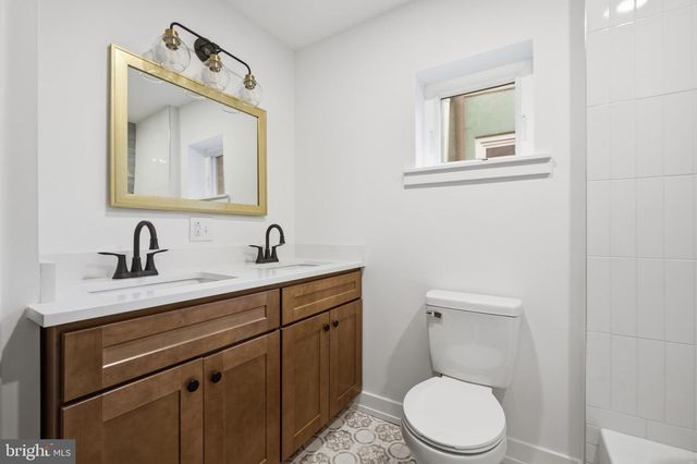 1022 MCKEAN ST, Philadelphia, PA 19148