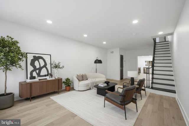 1022 MCKEAN ST, Philadelphia, PA 19148