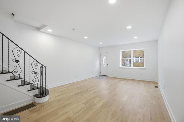 1022 MCKEAN ST, Philadelphia, PA 19148