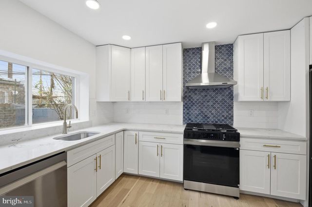 1022 MCKEAN ST, Philadelphia, PA 19148