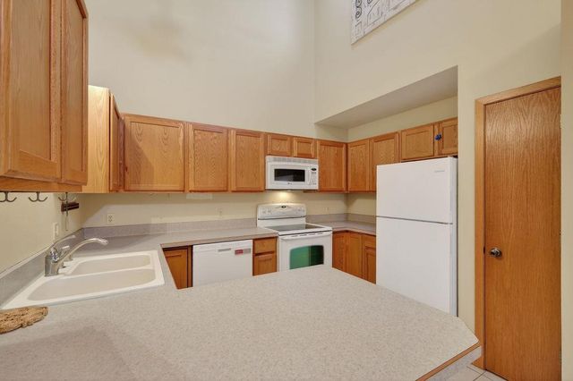 1068 Fitness Run, Sun Prairie, WI 53590