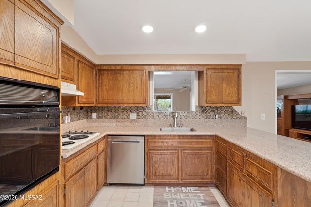 410 W Camino Fairhaven, Tucson, AZ 85704