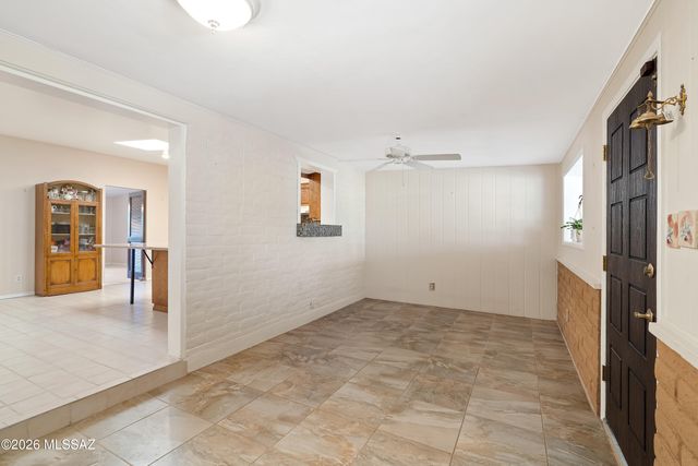 410 W Camino Fairhaven, Tucson, AZ 85704