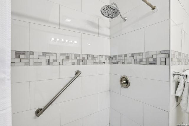 1331 W ROSEWOOD AVE, San Antonio, TX 78201