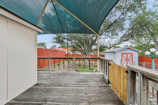 1331 W ROSEWOOD AVE, San Antonio, TX 78201