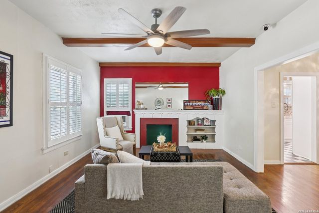 1331 W ROSEWOOD AVE, San Antonio, TX 78201