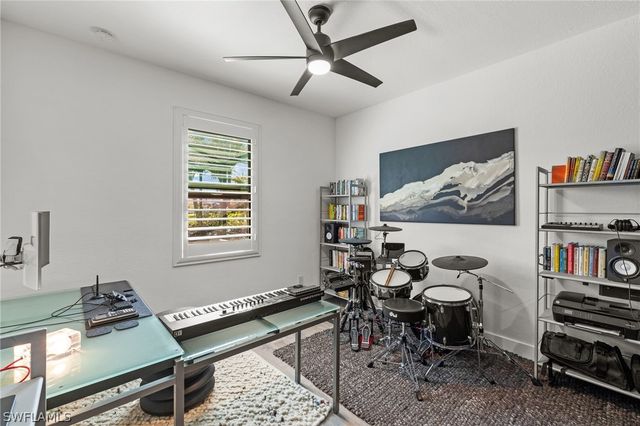 4764 Formosa DR, Naples, FL 34119